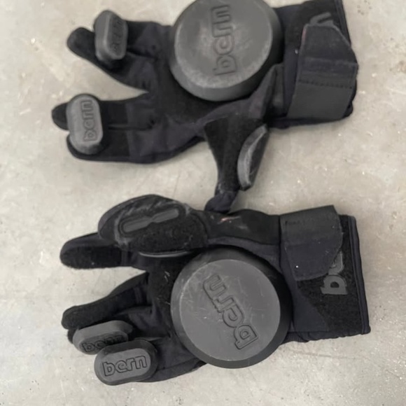 Bern Downhill Slide Gloves - Picture 2 of 2